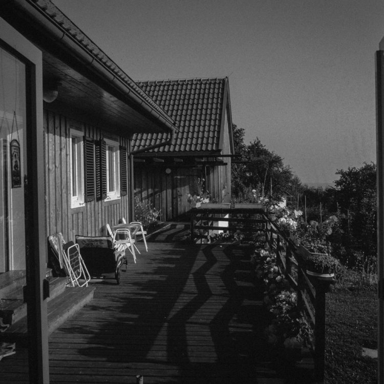 1984_02_D1