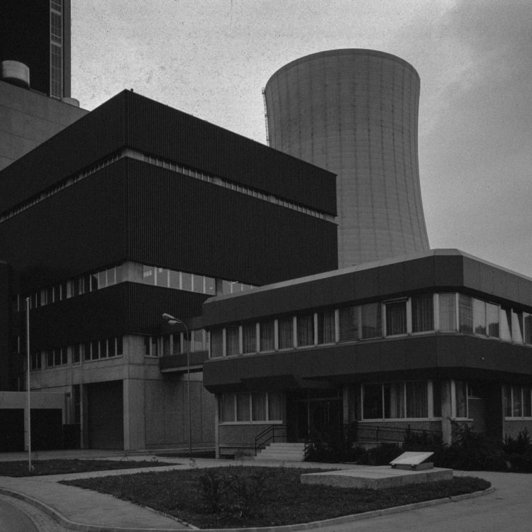 1984_10_D1