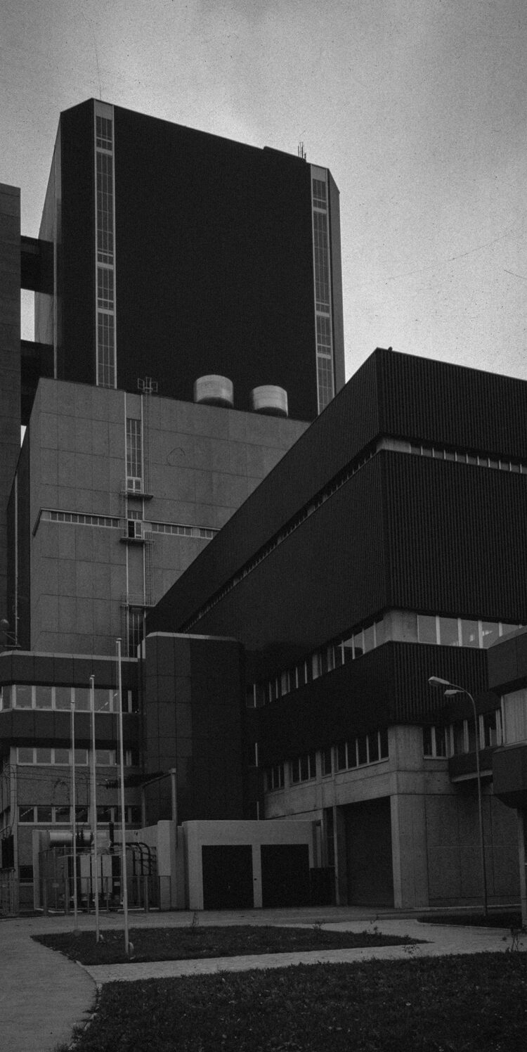 1984_10_D5