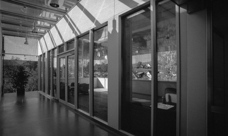 2000_02_D10