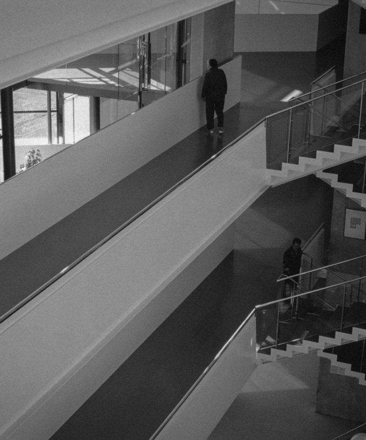 2000_02_D9